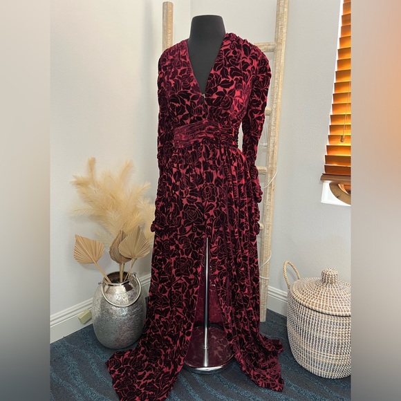 Bronx & Banco Velvet Dress - Picture 1 of 3